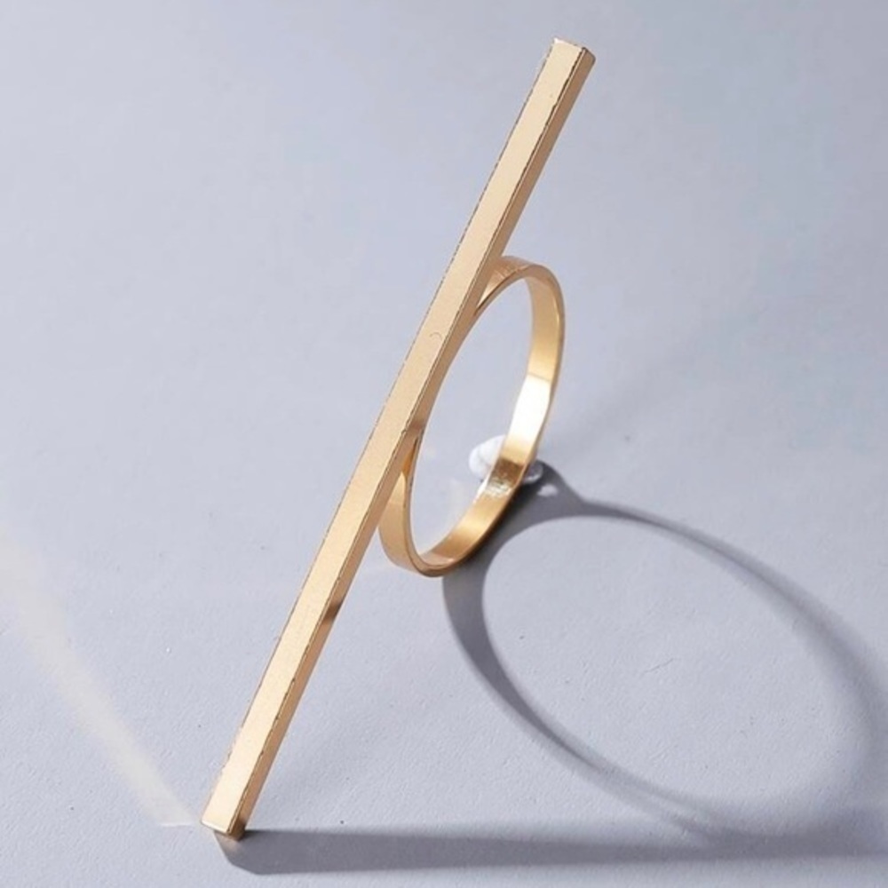 3/$30 💛 🤍 Metal Bar Ring - Picture 2 of 4